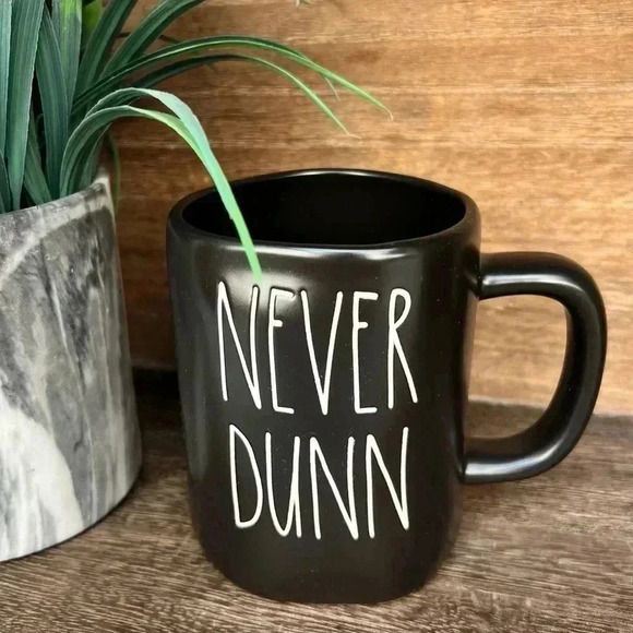 NEW Rae Dunn NEVER DUNN - Black ceramic coffee mug / cup - Picture 5 of 7